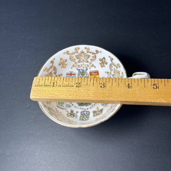 Paragon Tea Cup And Saucer Canada Coats Of Arms & Emblems Fine Bone China UK - Picture 15 of 16